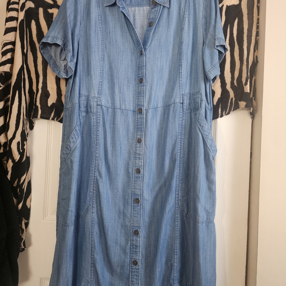Lands' End, Blue Denim Button-Up midi Dress. sz L 14-16